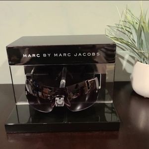 Marc by Marc Jacobs Sunglasses Display / holder